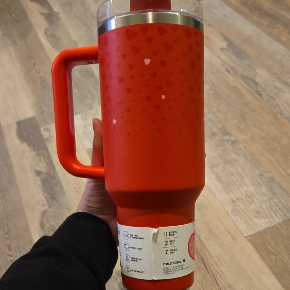 Stanley Ruby Hearts Flowstate Quencher Tumbler - Picture 9 of 11